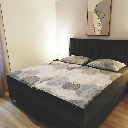 Sea View K Apartment