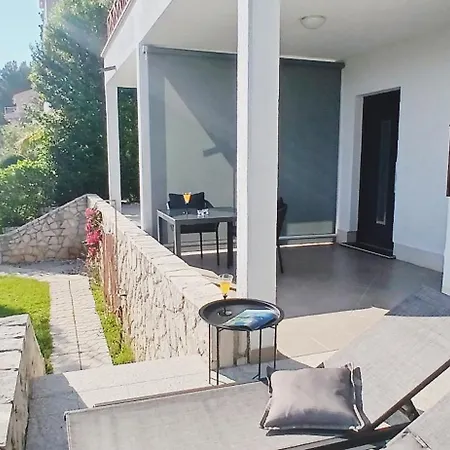 Apartment Sea View K